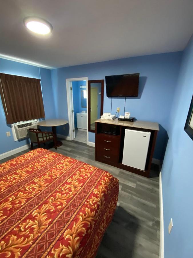 Red Carpet Inn & Suites Wrightstown Экстерьер фото